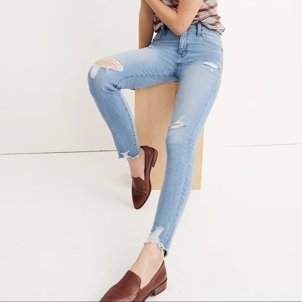 Madewell 9" High-Rise Skinny Jeans in Ontario Wash: Distressed-Hem Edition 26